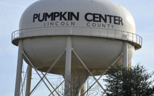 Pumpkin Center's tower in Lincoln County