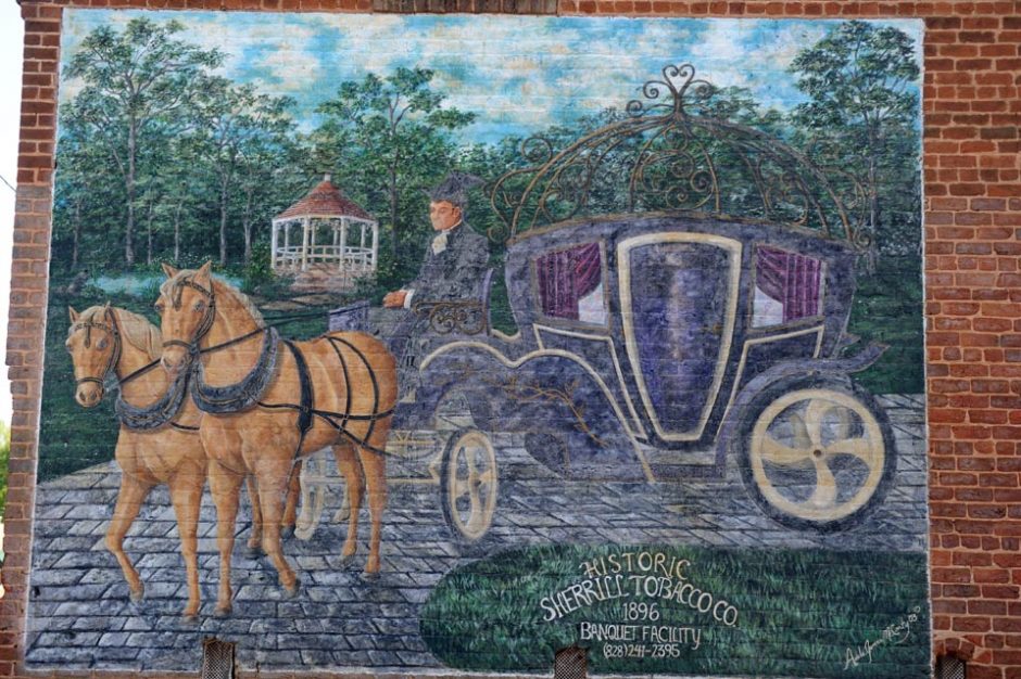 Mural on a building in the town of Catawba.