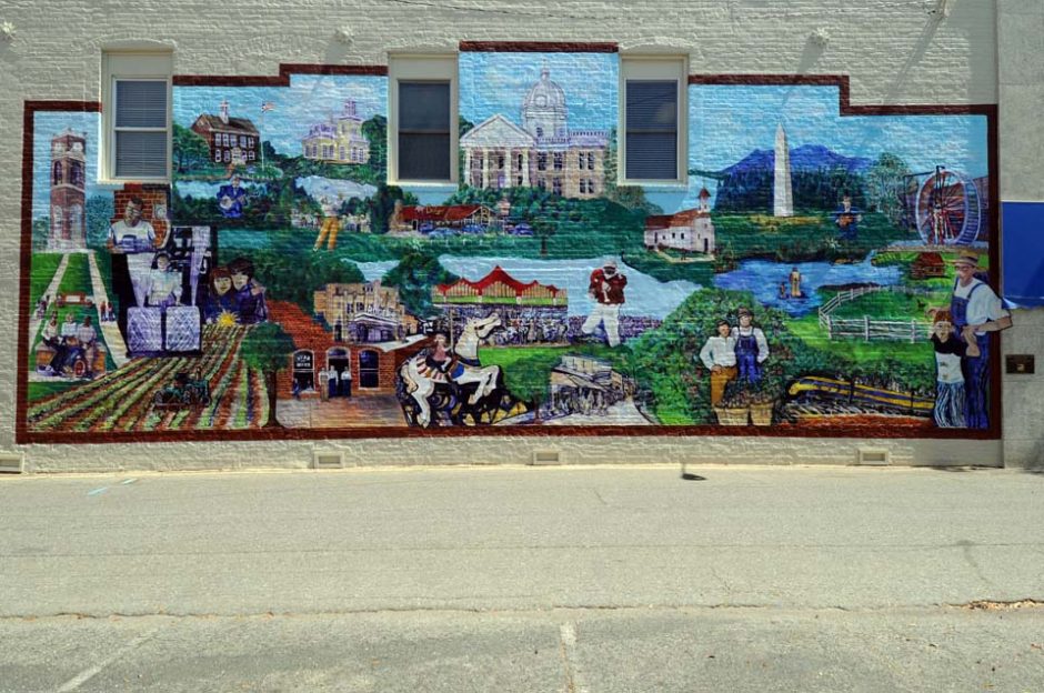 Mural, downtown Shelby. Shelby Breakfast Rotary Club Centennial Project, Scene from Cleveland County. Dedicated Feb 23, 2005.